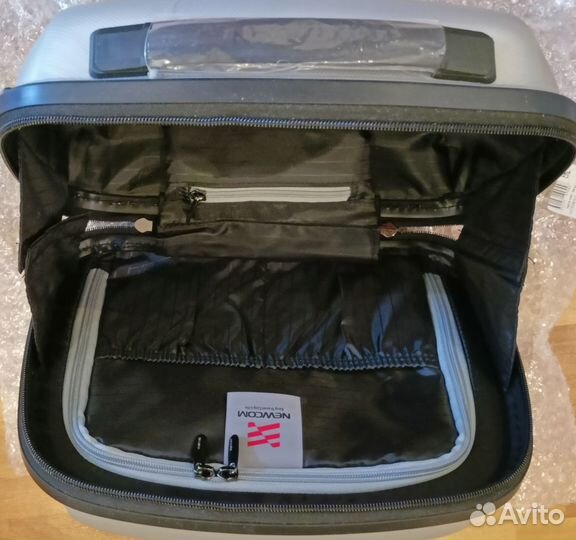 Чемодан компактный Newcom