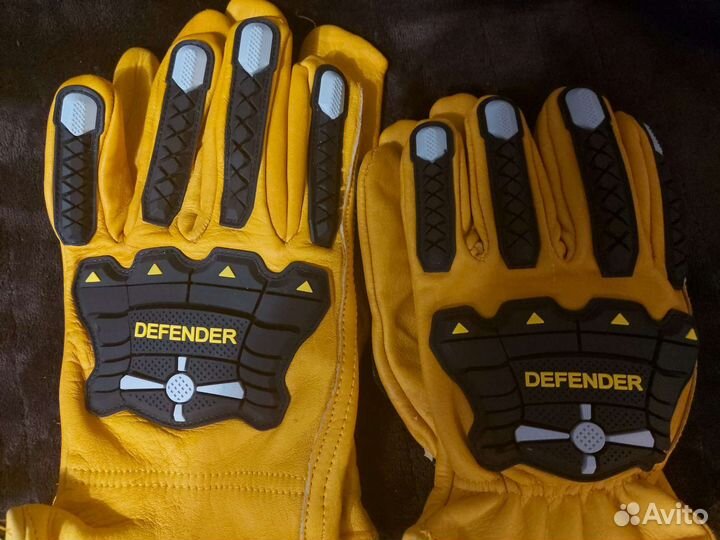 Перчатки, респераторы, защитные очки