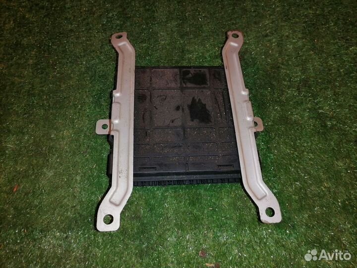 Блок управления двигателем FP3918881F Mazda Capell