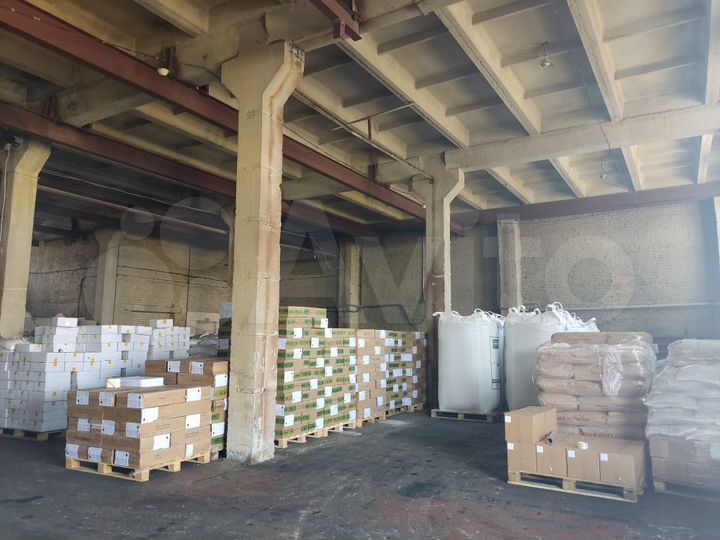 Склад, 720 м² пандус + земля