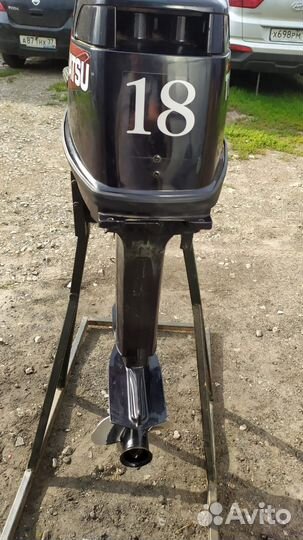 Подвесной лодочный мотор