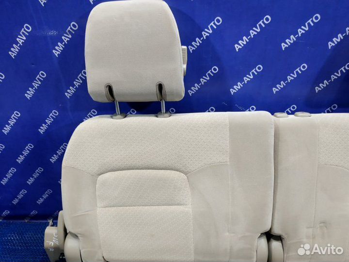 Сиденья Toyota Land Cruiser UZJ200 2UZ-FE 2008