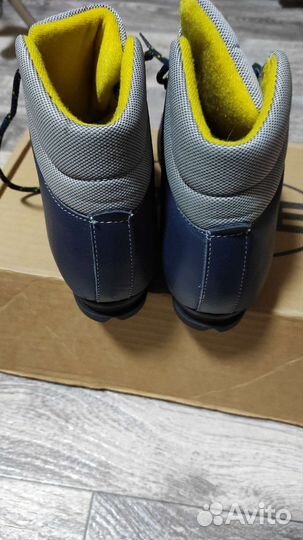 Лыжные ботинки р.37