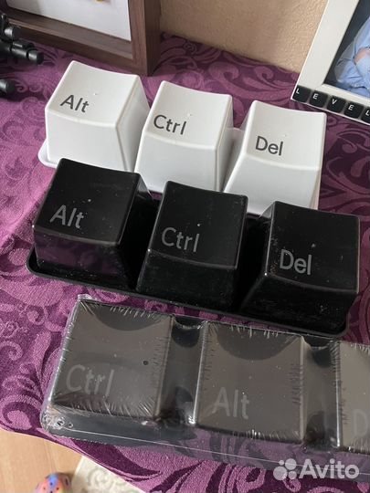 Набор. Чашки-клавиатура с лотком. Программисту