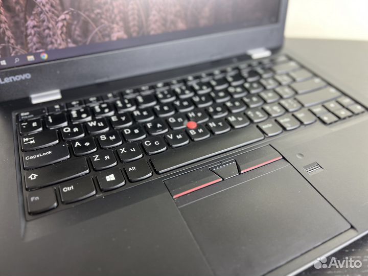 Новый ноутбук Lenovo: i3-7го/8Гб Озу/SSD