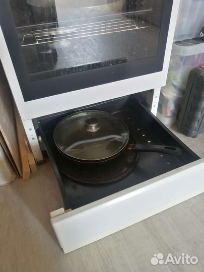 Плита газовая с электрической духовкой