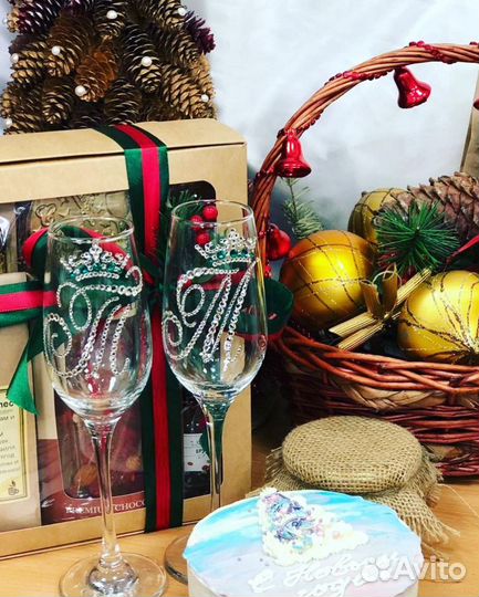 Бокалы с инкрустацией