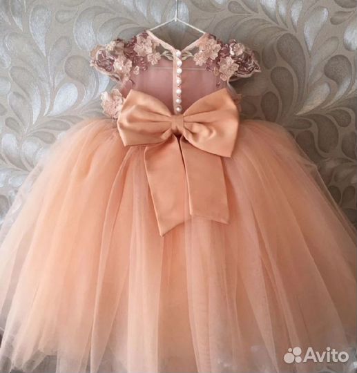 Нарядное платье принцессы