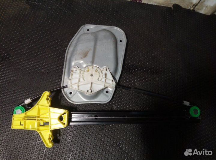 Стеклоподъемник задний левый Volkswagen Golf Plus