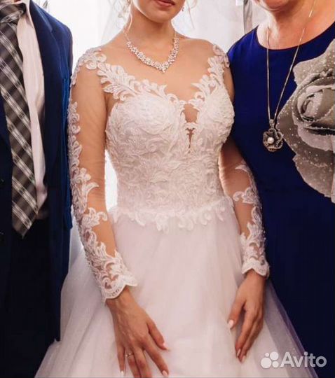 Свадебное платье