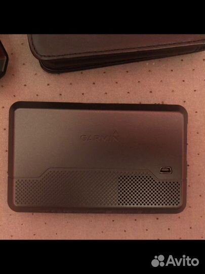 Навигатор автомобильный Garmin Nüvi