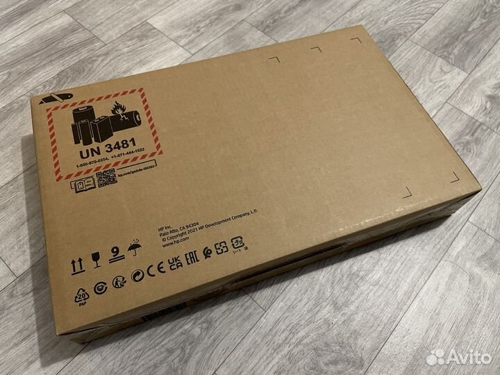 HP Laptop 15s-eq2022ur новый