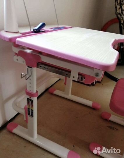 Растущая парта и стул бу