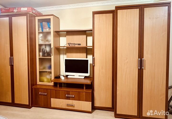 Стенка в гостиную