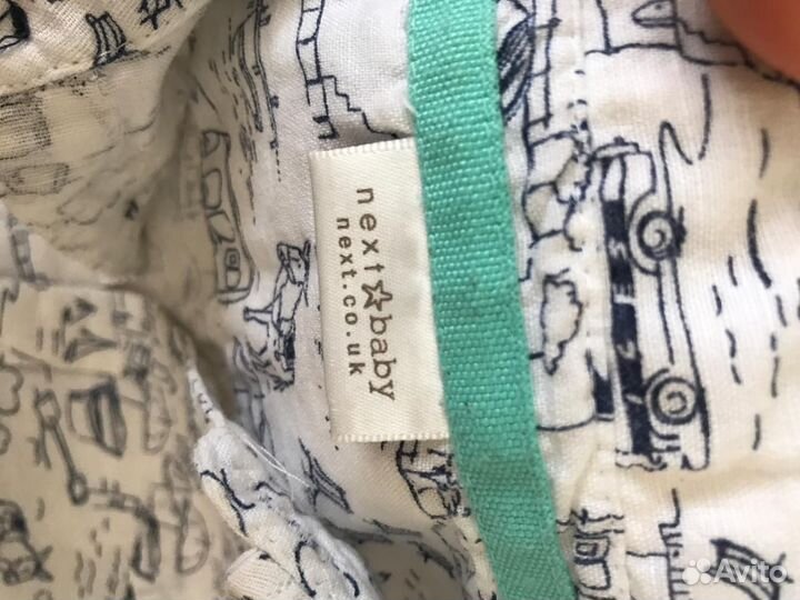 Пакет вещей, джинсы, рубашка, свитер, вещи пакетом