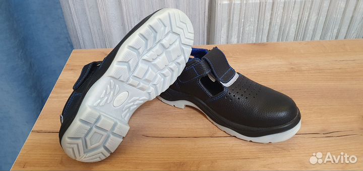 Рабочие сандалии