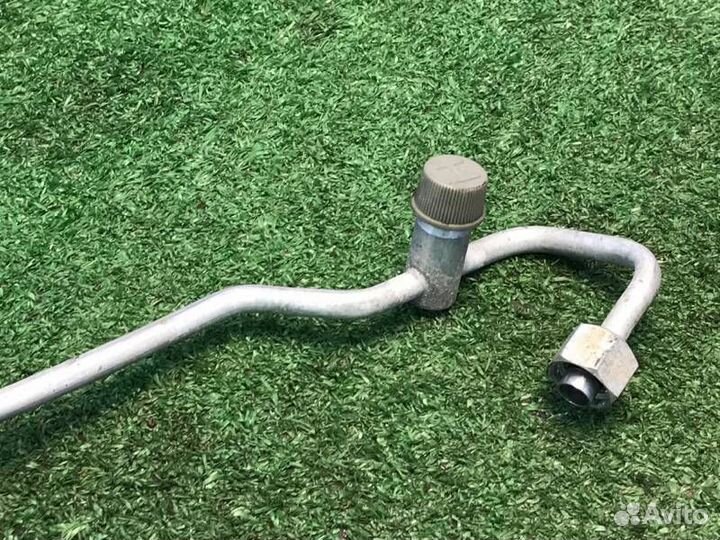 Трубка кондиционера Mitsubishi Pajero 3 V6 3.2D