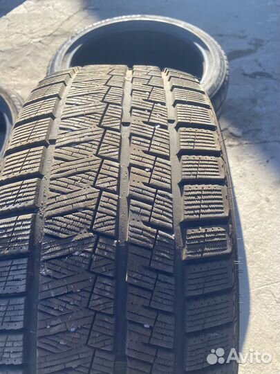 Habilead SnowShoes AW33 245/40 R19 99H