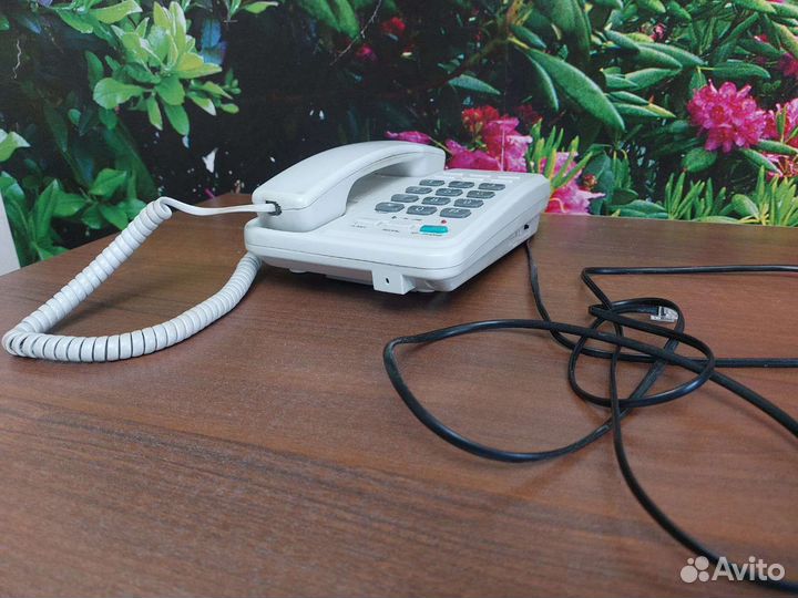 Телефон - 