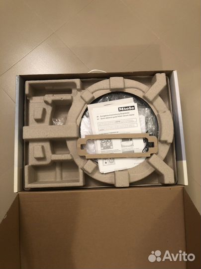 Робот пылесос Miele scout RX1 robot vacuum cleaner