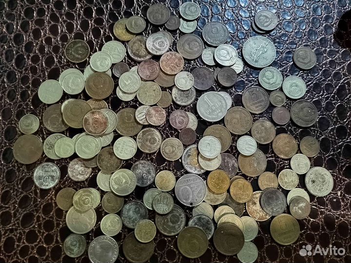 Продам старинные монеты