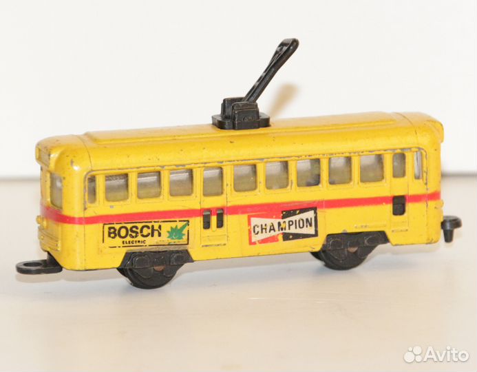 Модели Железная дорога разные Япония 9 мм и 6,5 мм