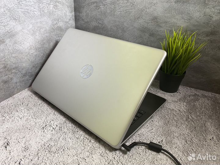Мощный почти как новый ноутбук HP 4 ядра