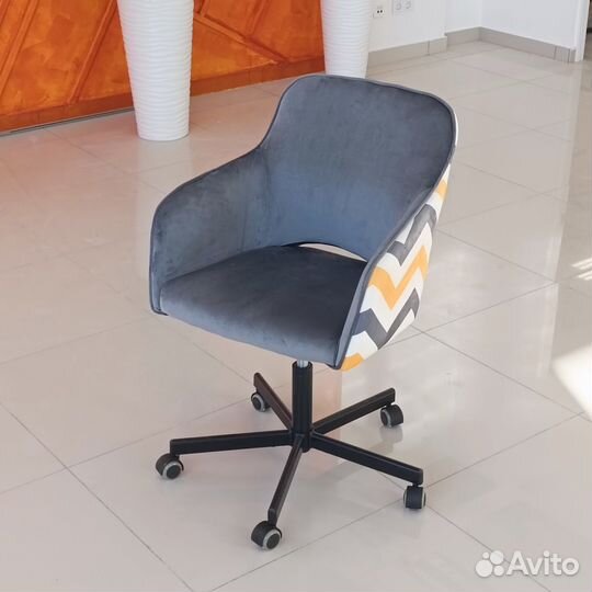 Кресло компьютерное Бюрократ велюр