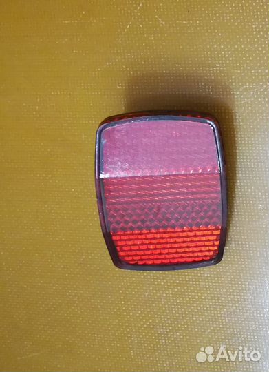 Катафот, ключ и зеркало для велосипеда