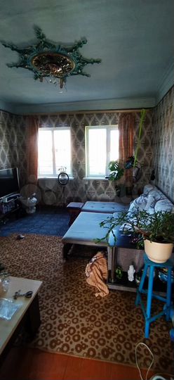 Дом 673 м² на участке 22 сот.