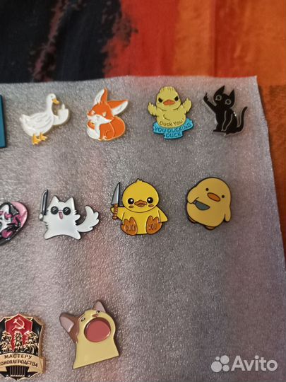 Милые и прикольные значки,цена за один