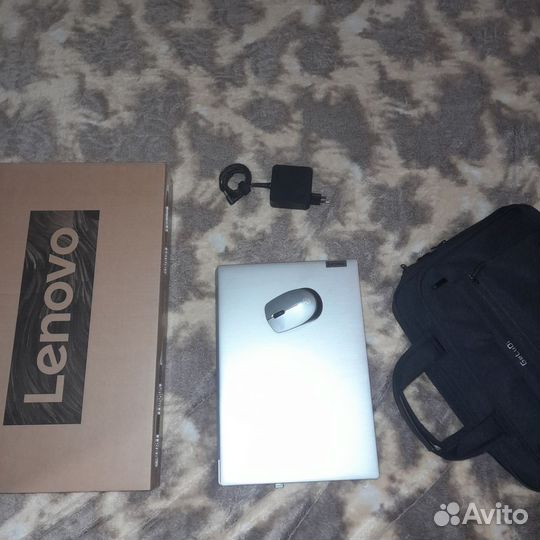 Lenovo ideapad 3 15ada05