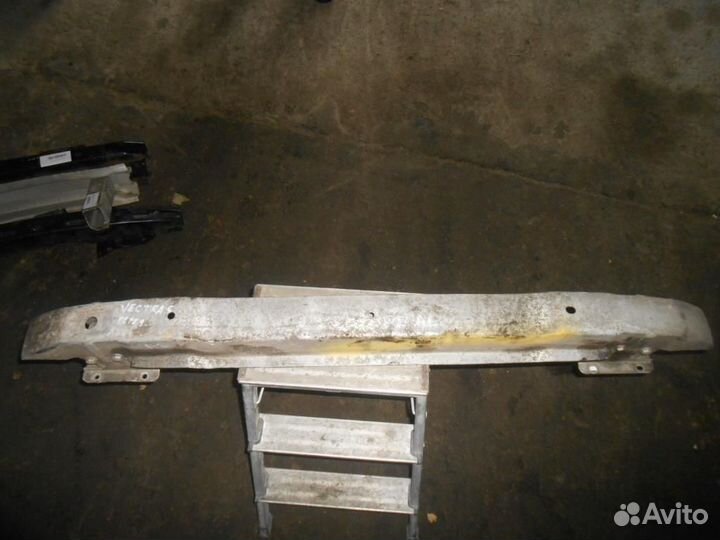 Усилитель заднего бампера Opel Vectra C