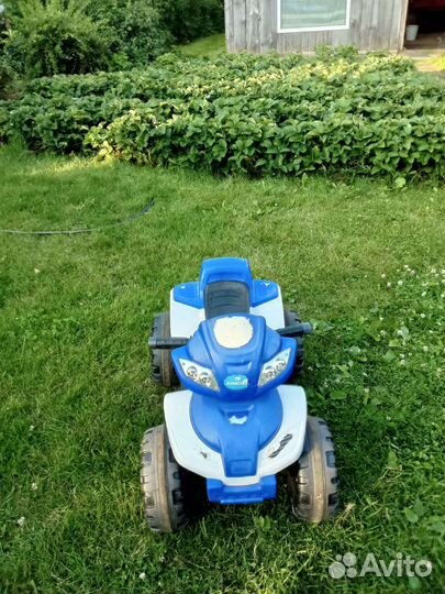 Детский квадроцикл на аккумуляторе