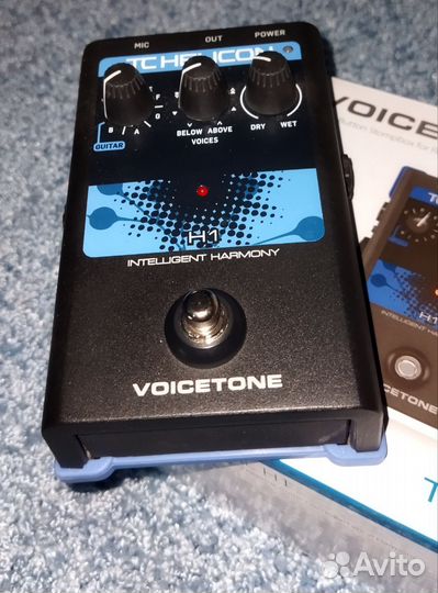 Вокальный гармонайзер TC helicon VoiceTone H1