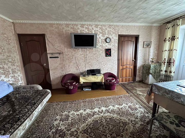 2-к. квартира, 43 м², 3/5 эт.