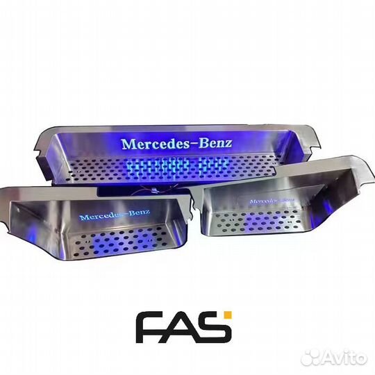 Накладки на пороги с подсветкой Mercedes Sprinter