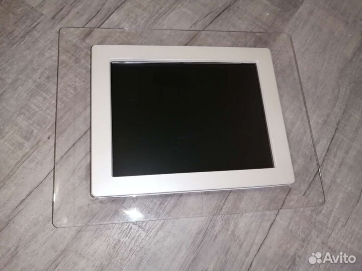 Цифровая фоторамка adata