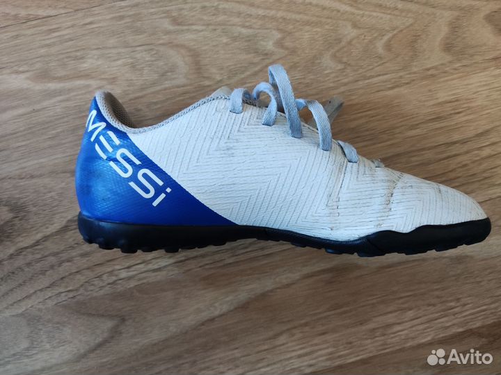 Бутсы adidas месси р.35(рос) бу