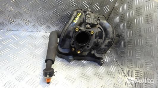 Впускной коллектор бензиновый toyota aygo B1 (8NI1
