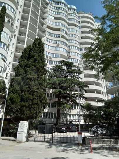 2-к. квартира, 86 м², 3/17 эт.