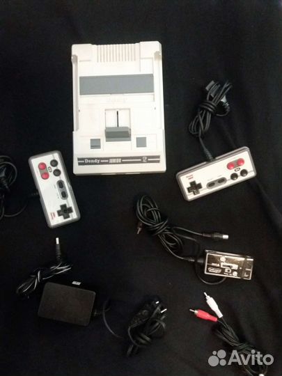 Игровая приставка Dendy Junior