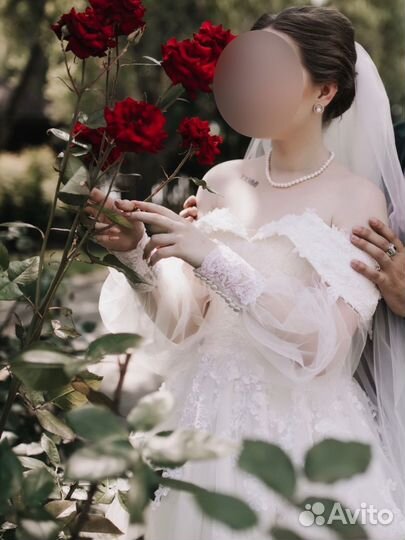 Свадебное платье