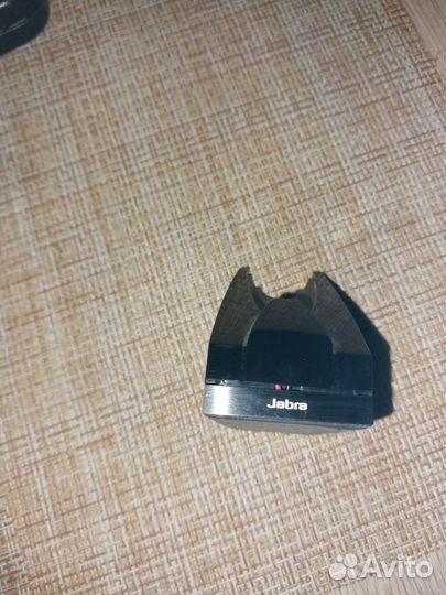 Зарядка - держатель для блютуз гарнитуты