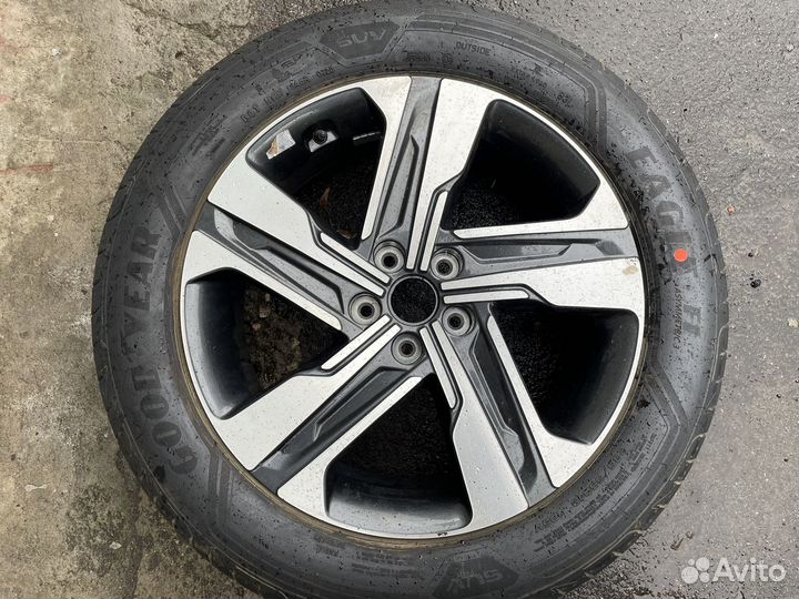 Колесо 1 шт новые Kia hyundai Оригинал