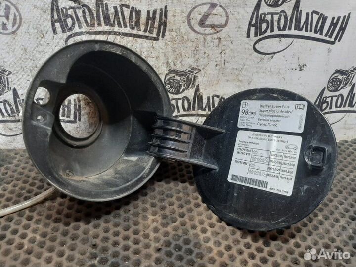 Лючок бензобака Volkswagen Polo седан CFN 2013