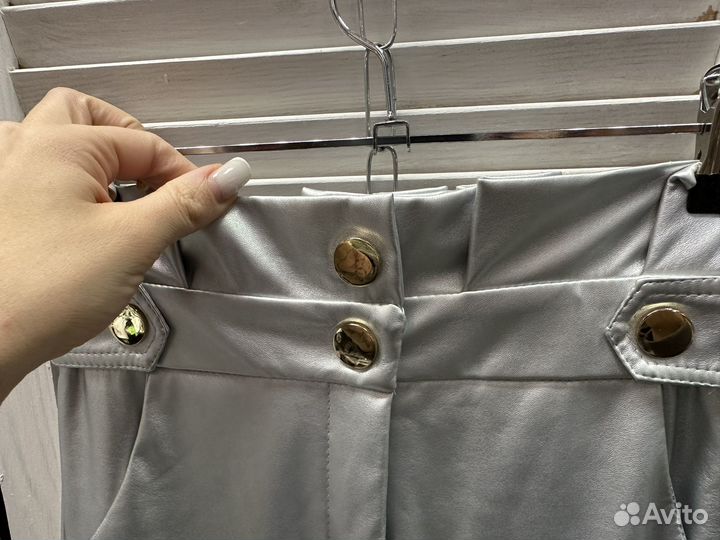 Брюки женские новые эко кожа s,L
