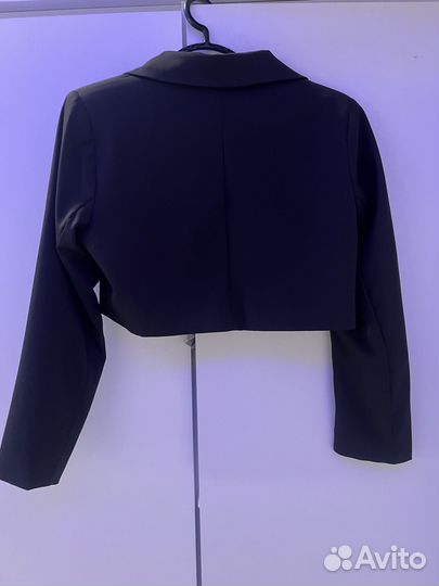 Пиджак женский укороченный 44