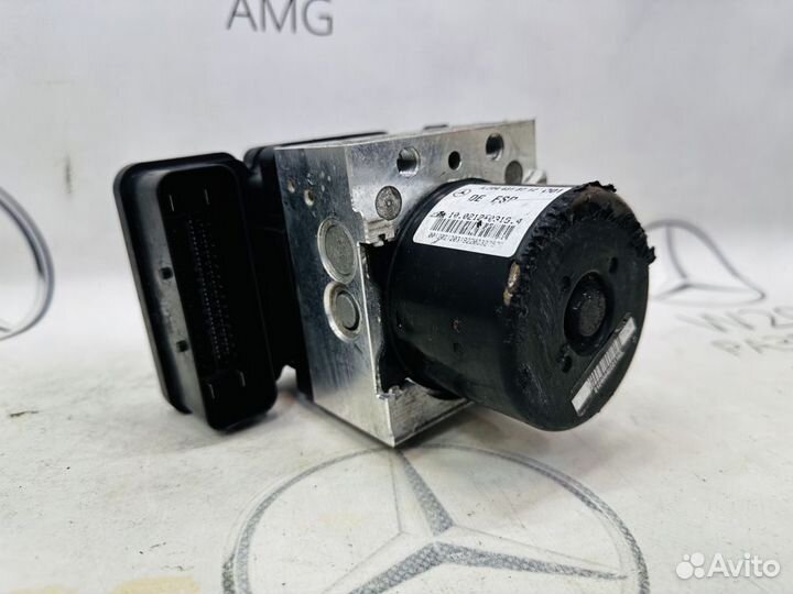 Блок abs/esp Mercedes-Benz w204 x204