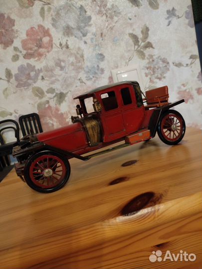 Модель ретро-Автомобиль